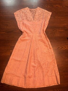 1940s Vintage Lace Midi Dress in Coral Pink